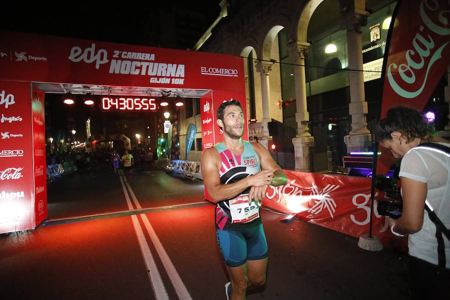  Carrera Nocturna Gijón 10K  Moha Bakkali y Esther Álvarez se impusieron en la prueba. 