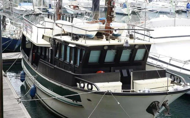 El alquiler de barcos como 'pisos turísticos' se afianza en el Muelle ante el vacío legal 