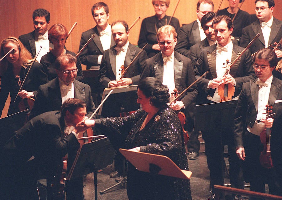 La soprano Montserrat Caballé ha muerto a los 85 años la madrugada de este sábado en el Hospital Sant Pau de Barcelona.