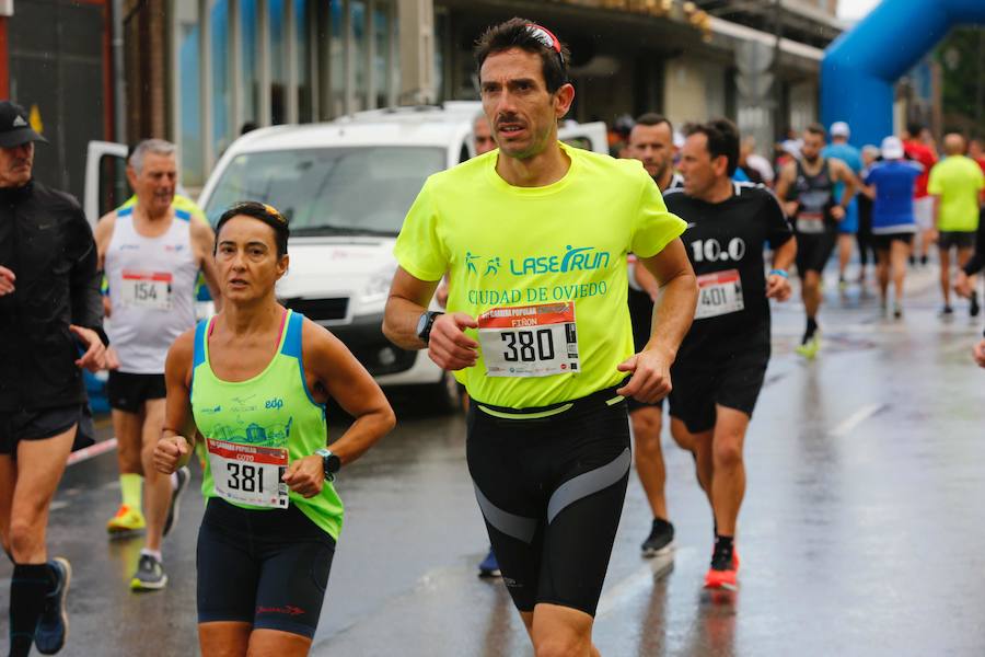 El Santa Olaya y el Grupo han vuelto a unirse este domingo por el deporte, con motivo de la carrera con la que cada temporada estrechan vínculos. Más de 600 corredores tomaron parte en la prueba. 