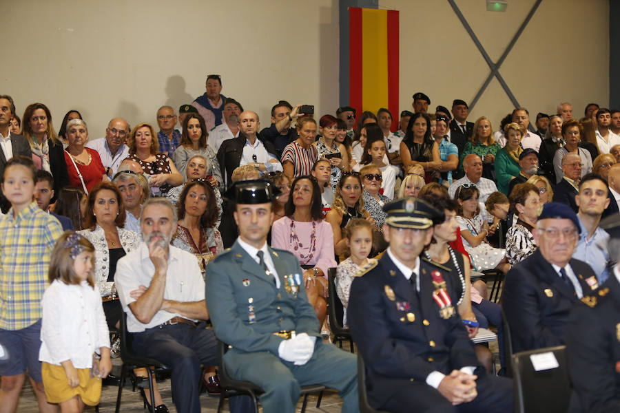 Es la primera ocasión que los actos institucionales de la Guardia Civil se desarrollaban fuera de la comandancia de Contrueces