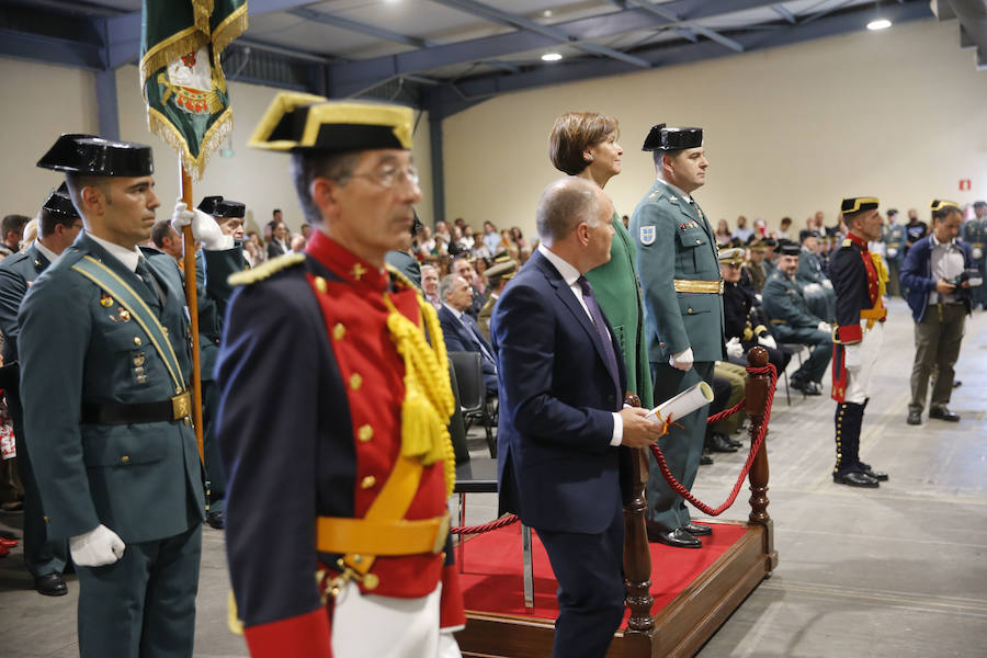 Es la primera ocasión que los actos institucionales de la Guardia Civil se desarrollaban fuera de la comandancia de Contrueces