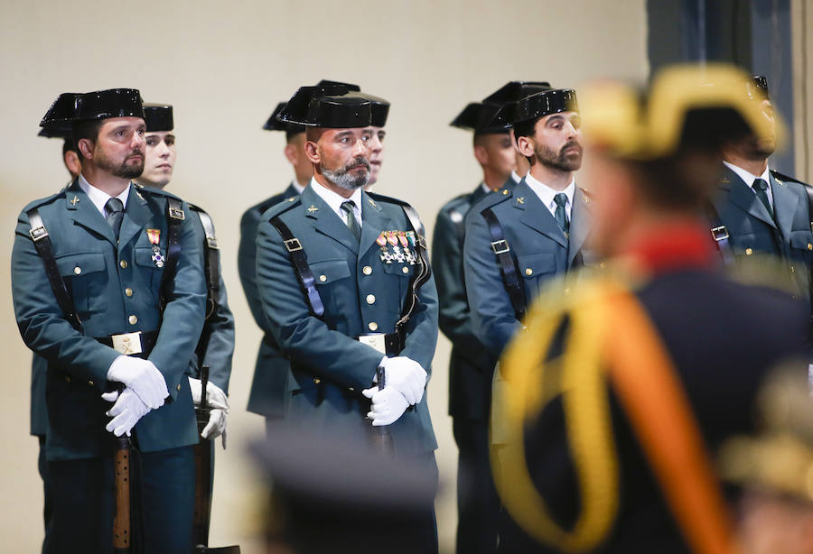 Es la primera ocasión que los actos institucionales de la Guardia Civil se desarrollaban fuera de la comandancia de Contrueces