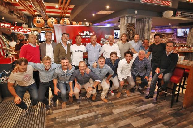 Encuentros de los veteranos en el Sport Bar Carlin Goal
