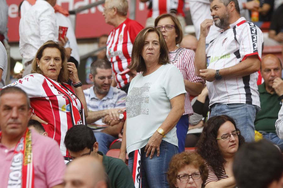 Fotos: ¿Estuviste en el Sporting 1-1 Reus? ¡Búscate!