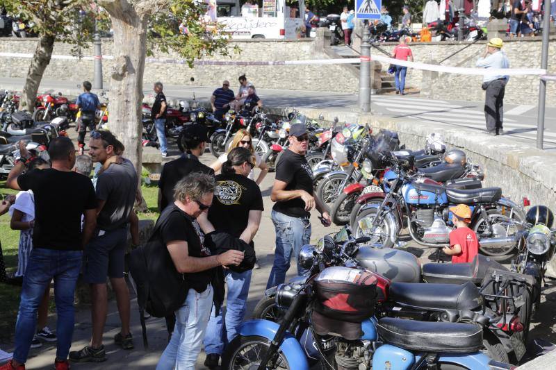 Medio centenar de pilotos se vieron las caras en una reñida subida de Bustio a Colombres que atrajo a cientos de personas.