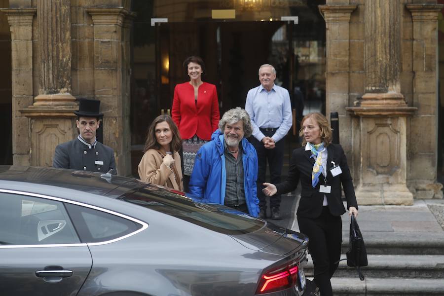Los galardonados con el Premio Princesa de los Deportes visitarán mañana la Vega de Urriellu y Sotres, si el tiempo lo permite