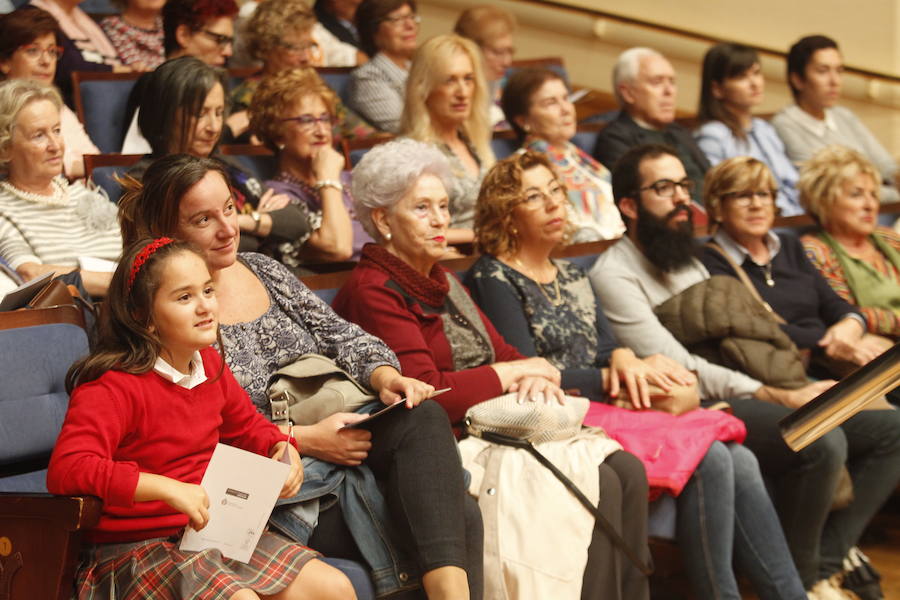 El Coro de la Fundación Princesa y la OSPA interpretaron el 'Stabat Mater' de Rossini bajo la dirección de Milanov.