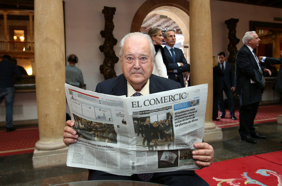 Los premiados, los patronos, los invitados a la ceremonia en el ámbito político, económico o social han pasado por el hotel ovetense durante esta jornada compartiendo charlas.