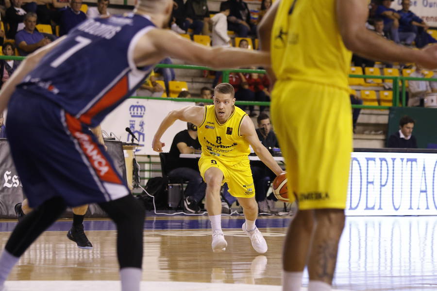 Fotos: Las imágenes del Liberbank Oviedo - Orense