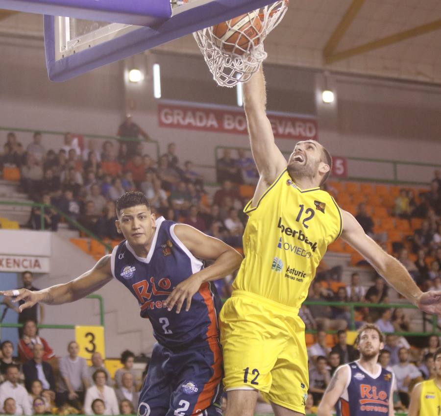 Fotos: Las imágenes del Liberbank Oviedo - Orense