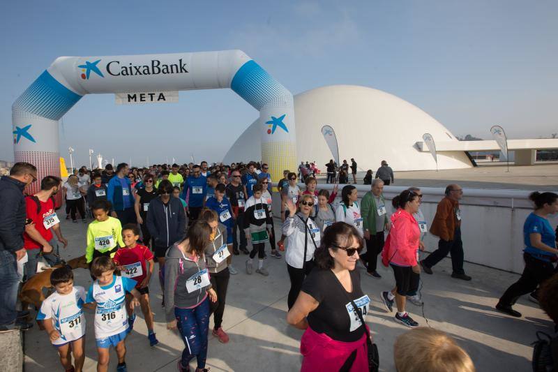 Fotos: ¿Estuviste en la Marcha Solidaria de LA VOZ DE AVILÉS? ¡Búscate!