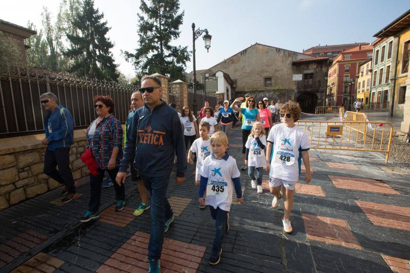 Fotos: ¿Estuviste en la Marcha Solidaria de LA VOZ DE AVILÉS? ¡Búscate!