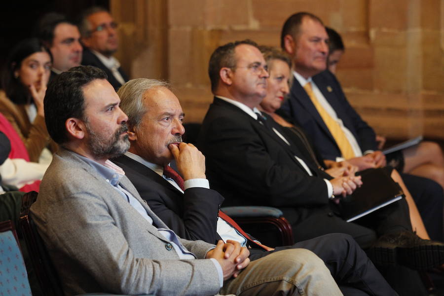 El Orrio, Tukan y Carlos de la Higuera recibieron el galardón en el Reconquista, en un acto que contó con la presencia del consejero de Empleo, Industria y Turismo, Isaac Pola.