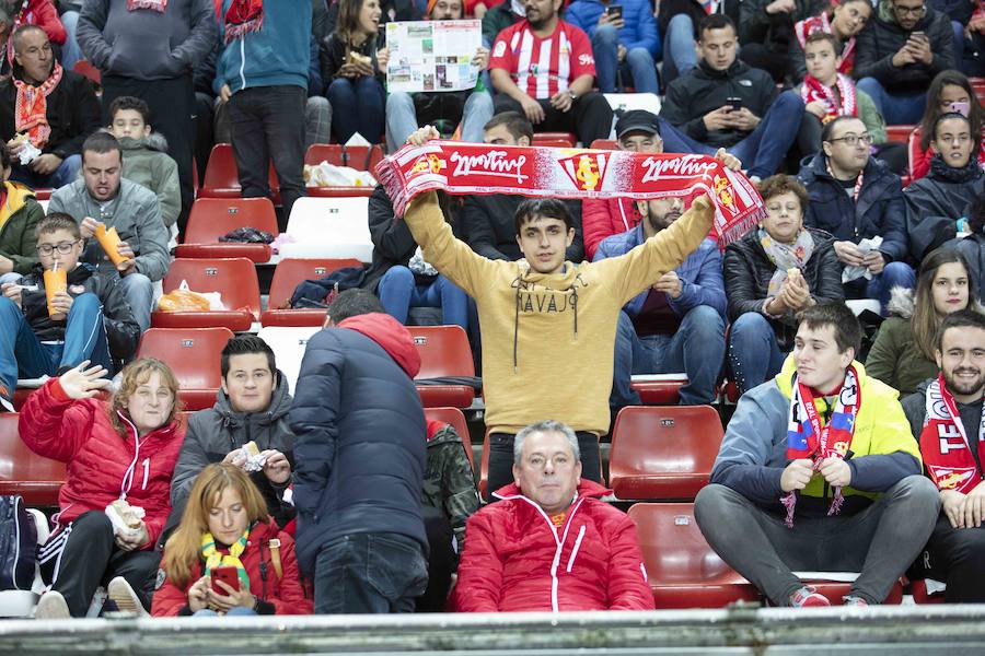 Fotos: ¿Estuviste en el Sporting - Córdoba? ¡Búscate! (1)