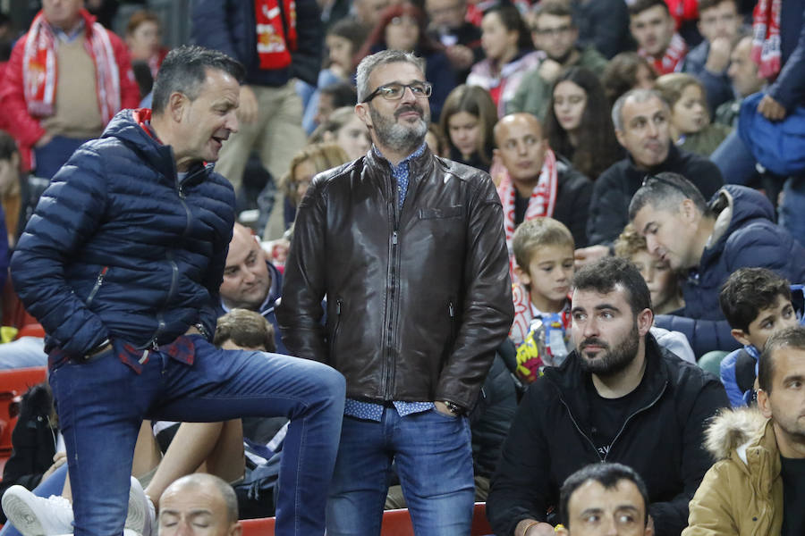 Fotos: ¿Estuviste en el Sporting - Córdoba? ¡Búscate! (1)