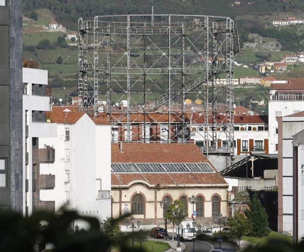 El gasómetro, cuya restauración preveía el plan de Portela. 