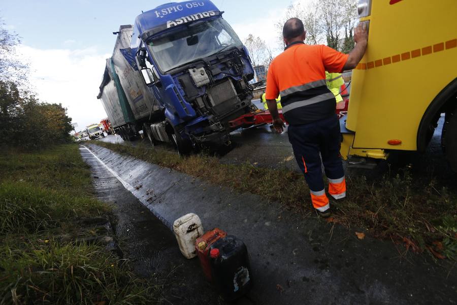 El suceso se produjo en los túneles de La Bolgachina. Ninguna persona ha resultado herida. 