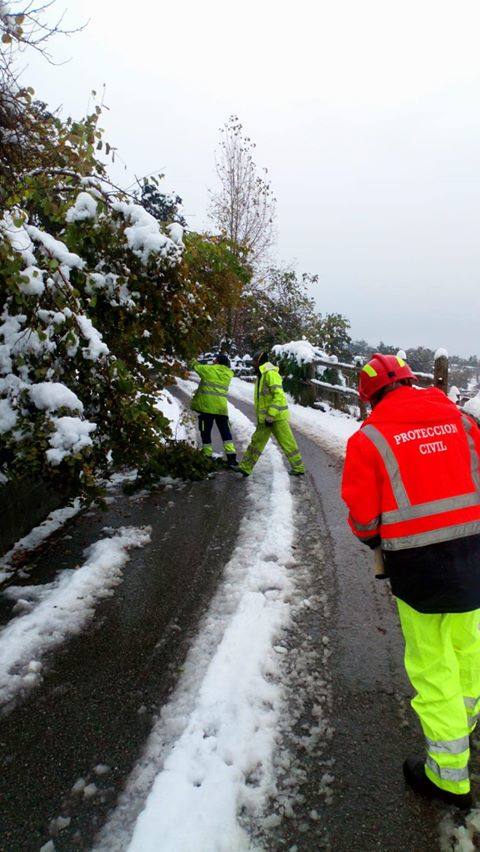 En líneas generales, la semana vendrá protagonizada por más inestabilidad hacia el oeste y menos probabilidad de lluvias hacia el oriente. Las temperaturas serán más altas y la cota de nieve será superior a los 1200/1400 metros