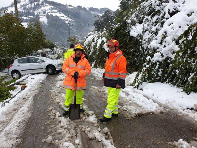 En líneas generales, la semana vendrá protagonizada por más inestabilidad hacia el oeste y menos probabilidad de lluvias hacia el oriente. Las temperaturas serán más altas y la cota de nieve será superior a los 1200/1400 metros