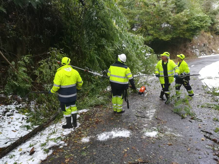 En líneas generales, la semana vendrá protagonizada por más inestabilidad hacia el oeste y menos probabilidad de lluvias hacia el oriente. Las temperaturas serán más altas y la cota de nieve será superior a los 1200/1400 metros