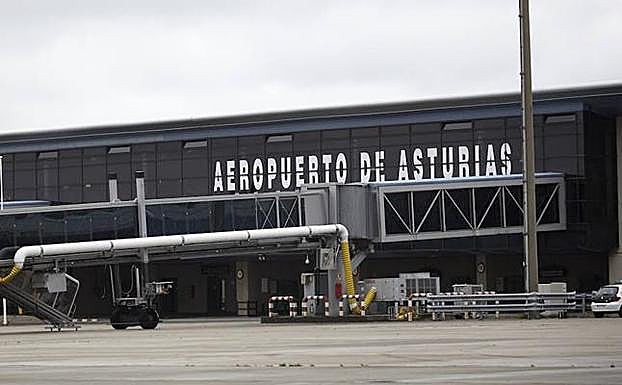 Terminal del Aeropuerto de Asturias. 