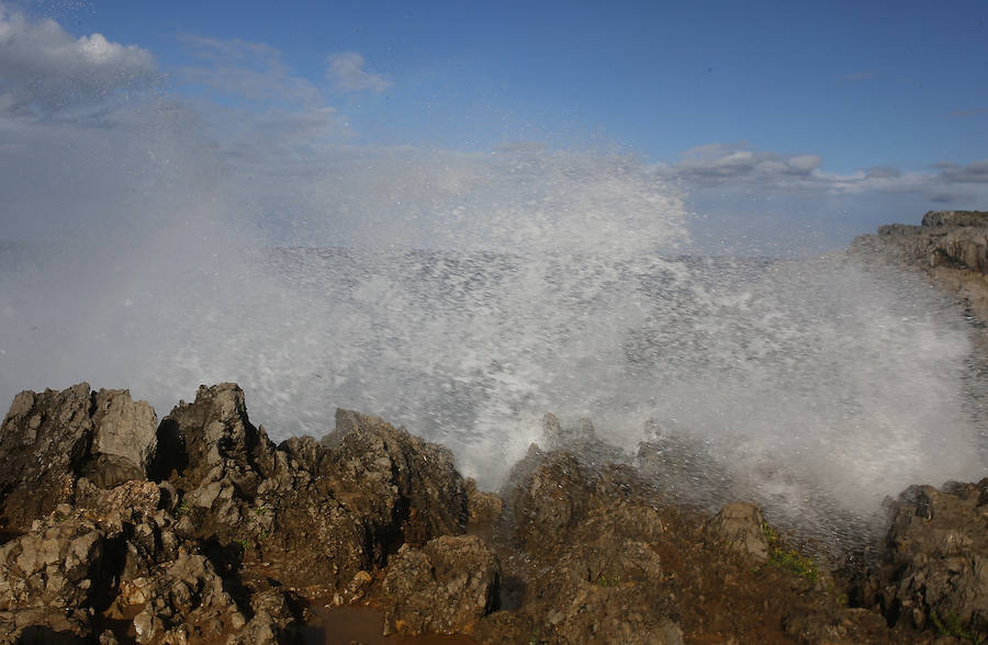 Según los datos de la Agencia Estatal de Meteorología (Aemet), las fuertes precipitaciones han dejado 37 litros por metro cuadrado, una cifra solo superada por las registradas en Segovia y Ávila. 