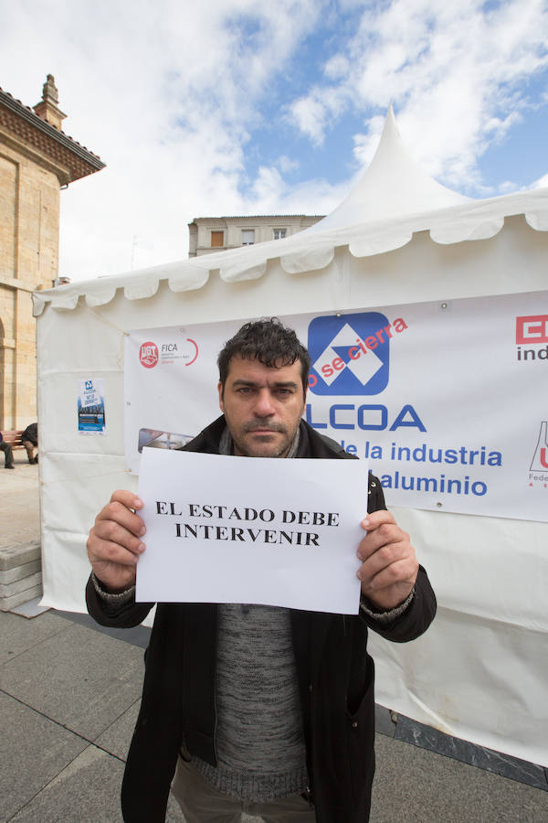 David Salcines: El portavoz de Somos Avilés defiende que el Estado debe intervenir en el conflicto de Alcopa, recordando la nacionalización parcial de otra aluminera, Alcan, en Francia. «El Gobierno debe estudiar todas las soluciones para evitar el cierre».