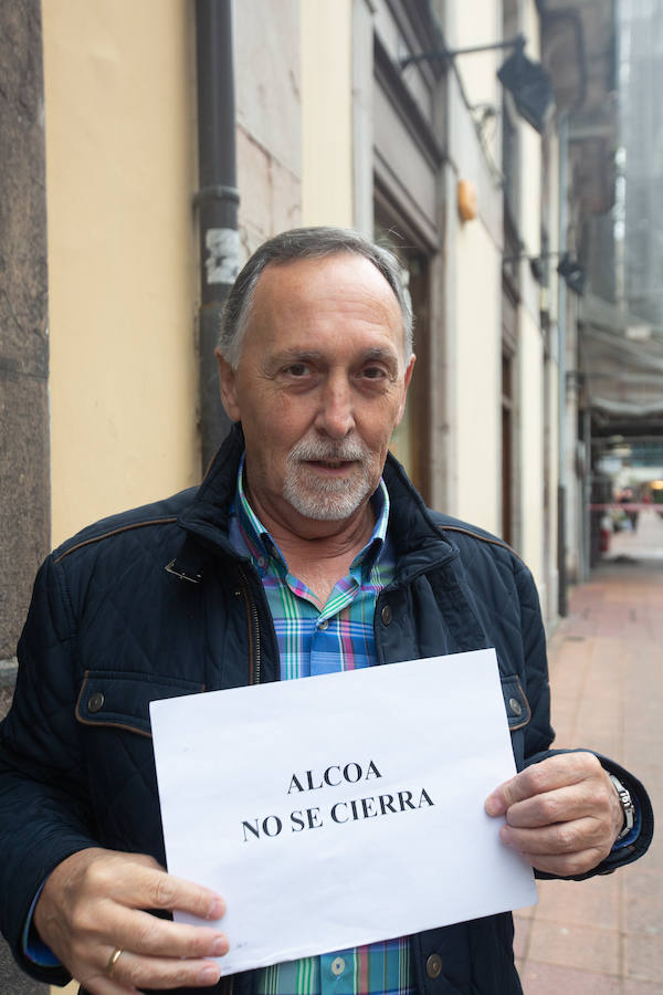Julio Povedano. «La factoría de Alcoa Avilés da ganancias. La empresa pretende beneficiarse al máximo sin invertir».
