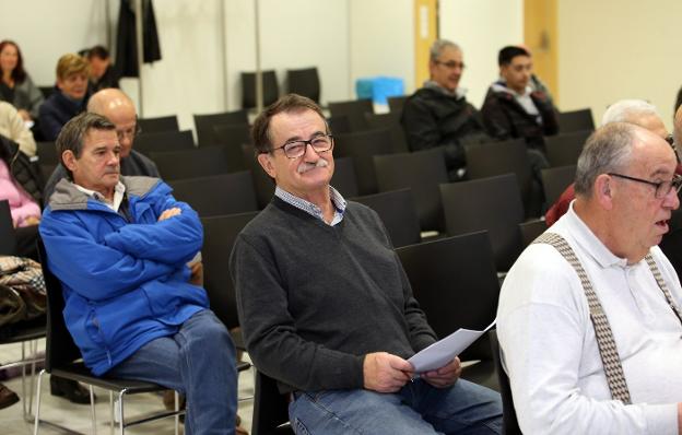 José Alberto García sonríe tras conocer la adjudicación del huerto urbano en Pando. 