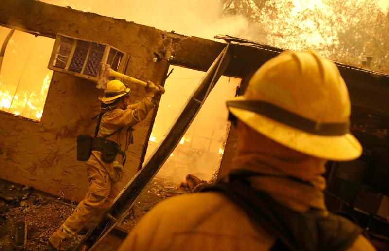 El condado de Buttle es hasta ahora el más afectado, con Camp Fire arrasando con 280 kilómetros cuadrados. Al menos cinco personas han perdido la vida al verse atrapadas por las llamas