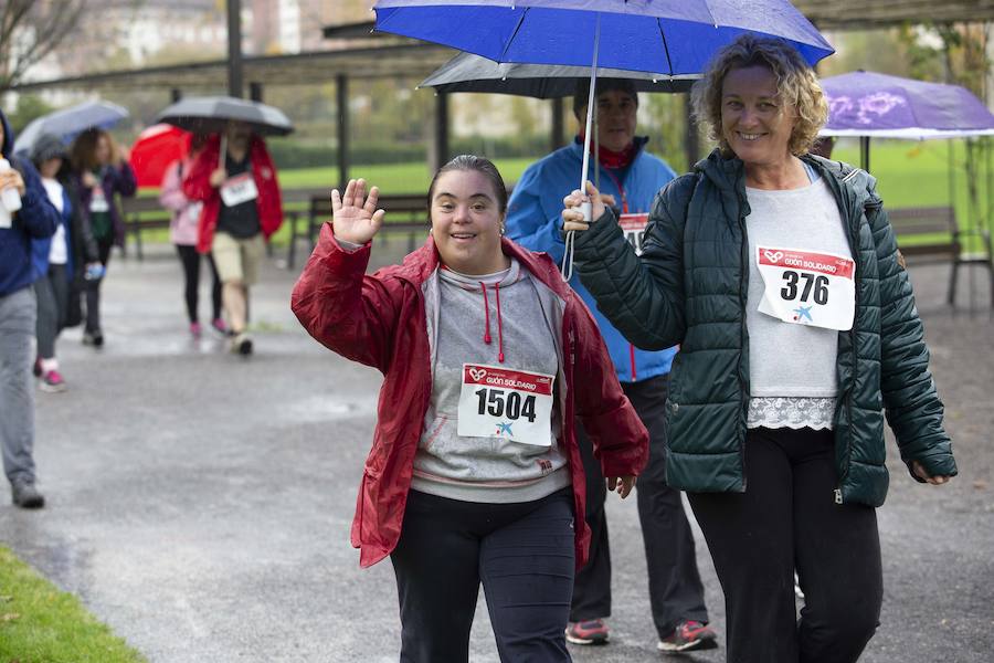 Fotos: ¿Estuviste en la VI Marcha Gijón Solidario? ¡Búscate!