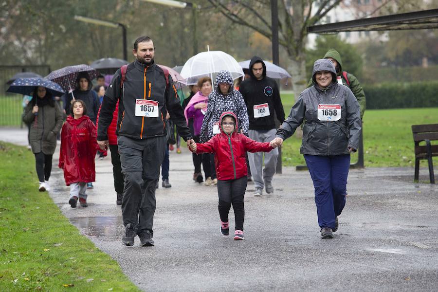 Fotos: ¿Estuviste en la VI Marcha Gijón Solidario? ¡Búscate!