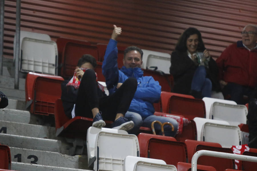 Fotos: ¿Estuviste en el Sporting 2-2 Málaga? ¡Búscate!