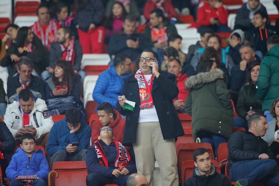 Fotos: ¿Estuviste en el Sporting 2-2 Málaga? ¡Búscate!