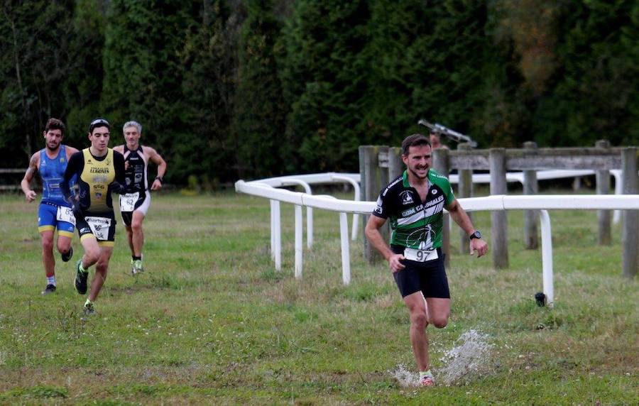 Fotos: ¿Estuviste en el duatlón El Asturcón en Oviedo? ¡Búscate!