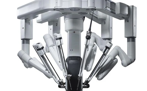 El Centro Médico incorpora el robot Da Vinci para operar con mayor precisión