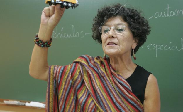 Homenaje a Juana Lobo, 'mamá África', en el Ateneo Obrero