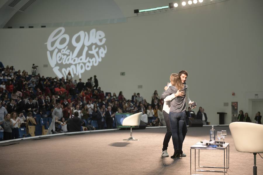 Entre los invitados se encontraban Melendi,  Pedro Aguado, Lary León y Fon de Luján. 