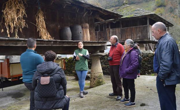 Fuentes del Narcea inspira a los participantes del Congreso Nacional de Ecoturismo