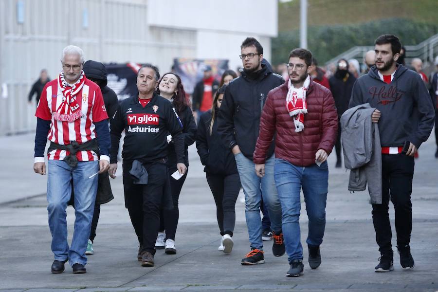 Fotos: ¿Estuviste en el derbi Real Oviedo - Sporting? ¡Búscate!