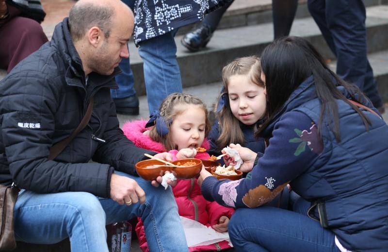 Fotos: Oviedo celebra la tercera Feria de Embutidos Artesanales de Asturias