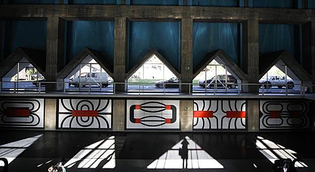 Detalles de la sala de máquinas de la central. 