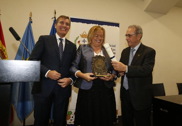 Miguel Ferrero, Rosa Menéndez y Javier Santos. 