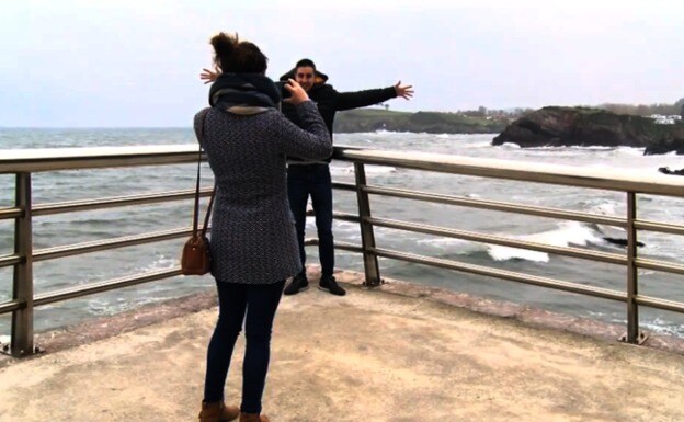 Asturias, en alerta naranja, espera olas de hasta seis metros 