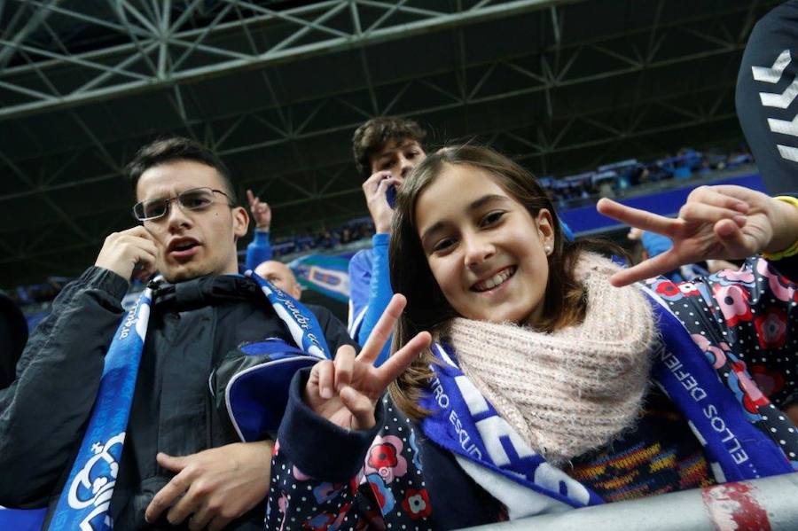 La afición del Real Oviedo explotó de alegría en el Tartiere ante el triunfo de su equipo.