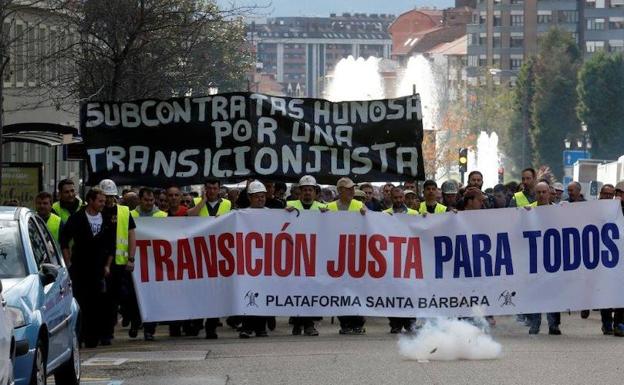 La 'marcha negra' ya está en Oviedo