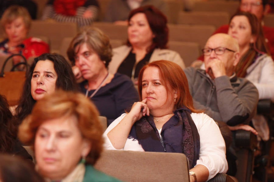 El auditorio José Barrera acogió el acto institucional con motivo del Día Internacional contra la Violencia de Género