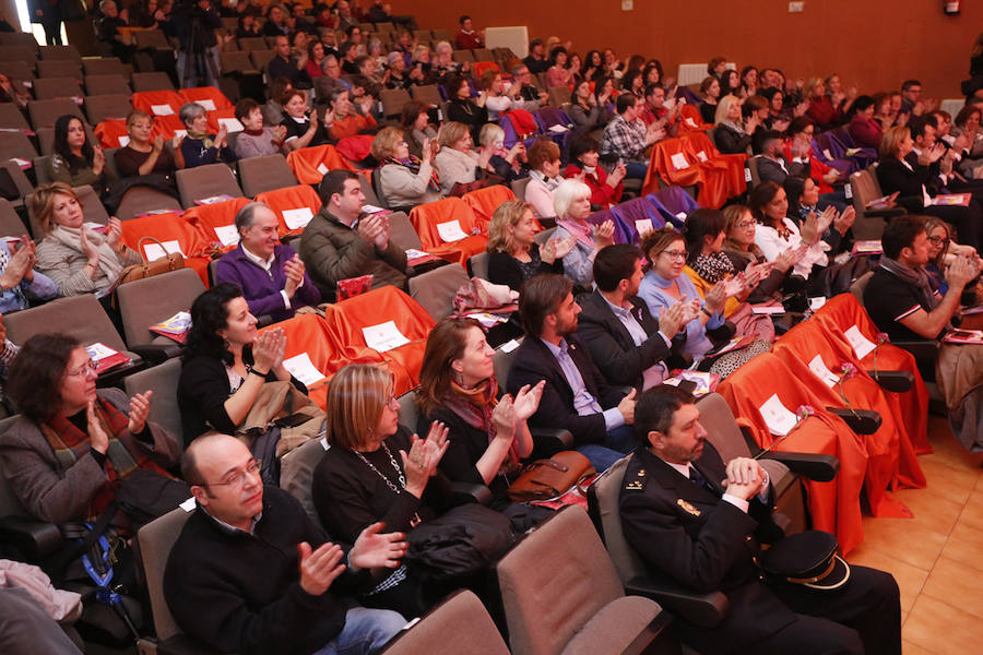 El auditorio José Barrera acogió el acto institucional con motivo del Día Internacional contra la Violencia de Género