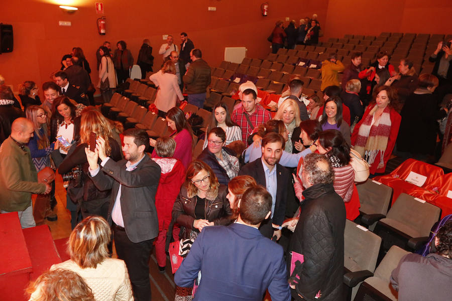 El auditorio José Barrera acogió el acto institucional con motivo del Día Internacional contra la Violencia de Género